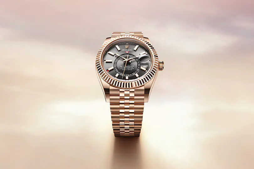 Scopri Rolex Sky-Dweller presso Colla Orologi, rivenditore Autorizzato Rolex a Pavia